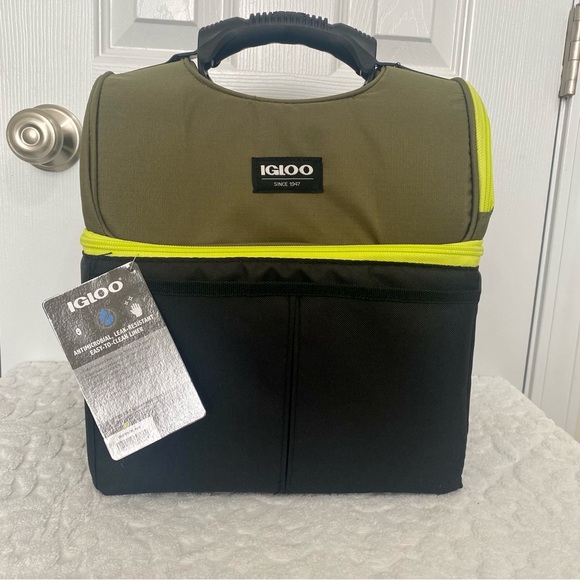 Igloo cooler bag ~ 22 can capacity ~ Black & Green ~ NWT - Picture 1 of 8